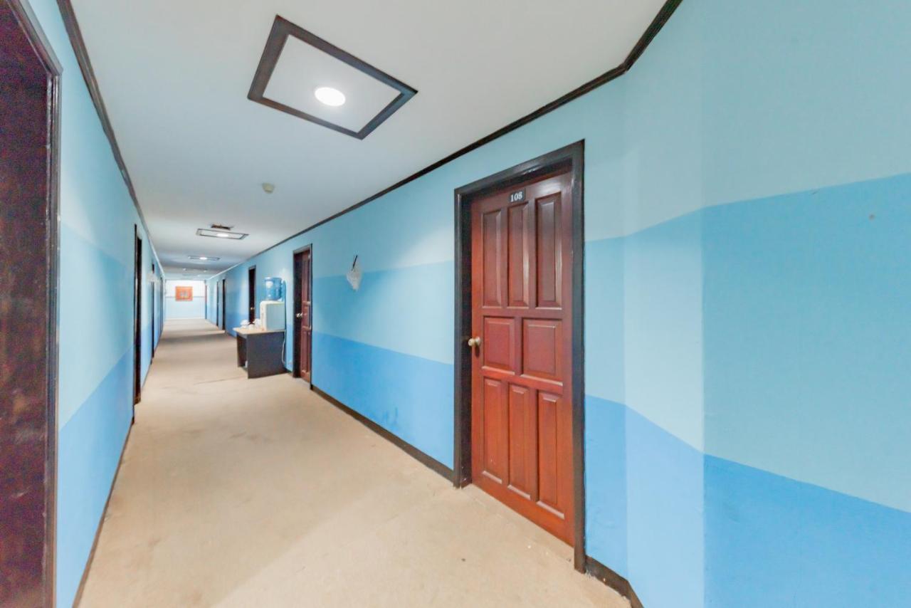 Hotel Reddoorz Near Plaza Balikpapan Exteriér fotografie