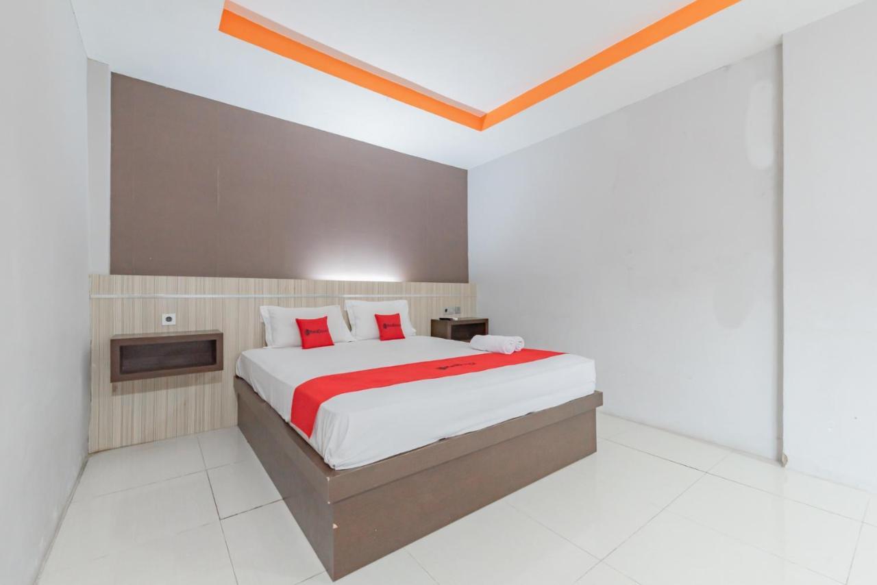 Hotel Reddoorz Near Plaza Balikpapan Exteriér fotografie