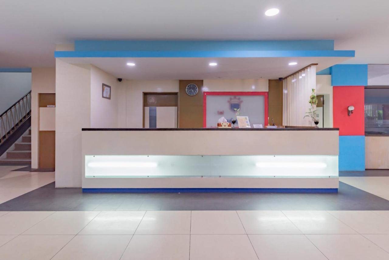 Hotel Reddoorz Near Plaza Balikpapan Exteriér fotografie