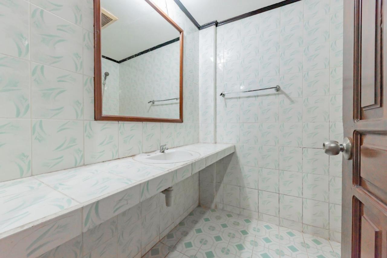 Hotel Reddoorz Near Plaza Balikpapan Exteriér fotografie