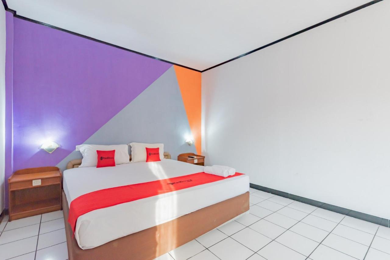 Hotel Reddoorz Near Plaza Balikpapan Exteriér fotografie
