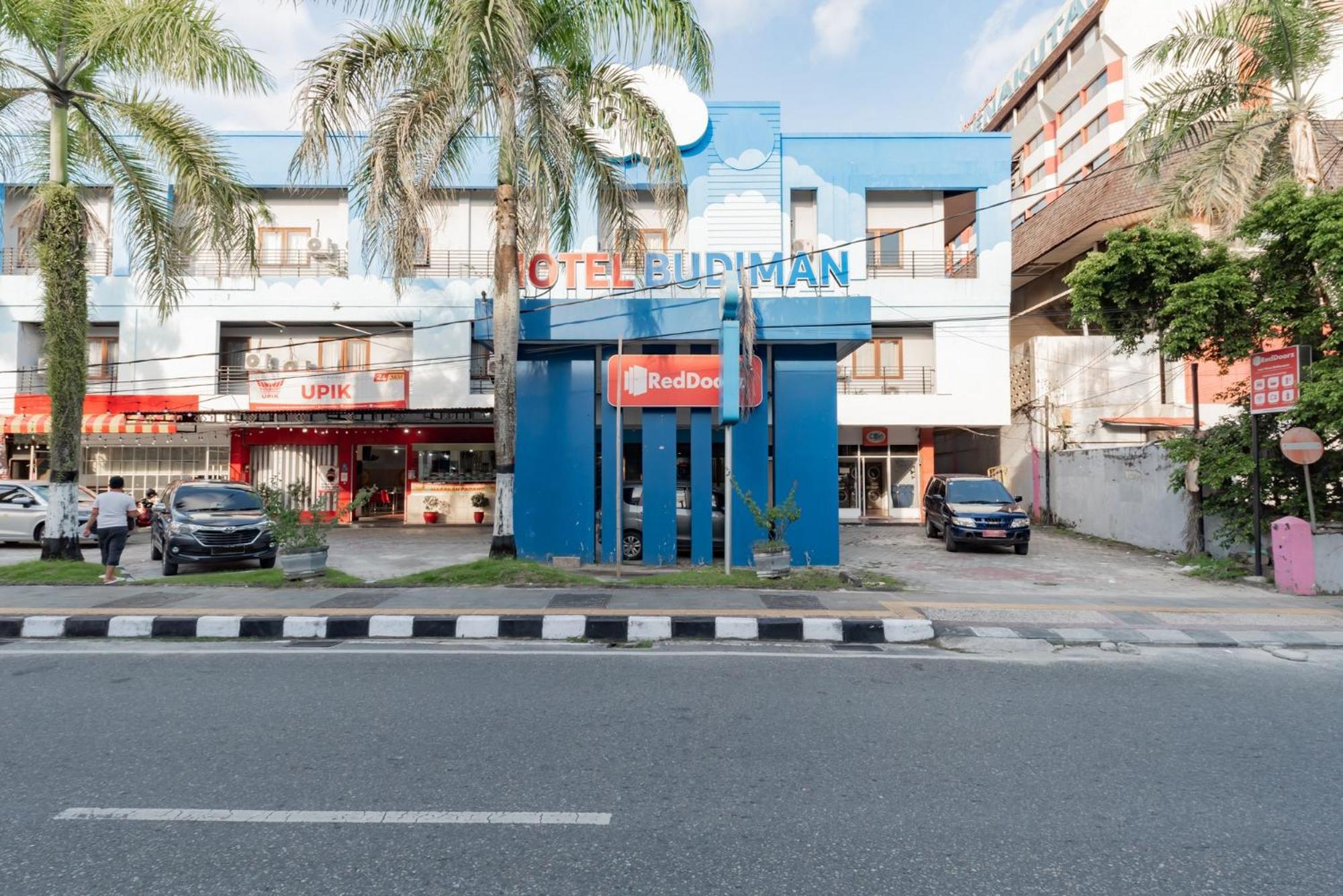 Hotel Reddoorz Near Plaza Balikpapan Exteriér fotografie